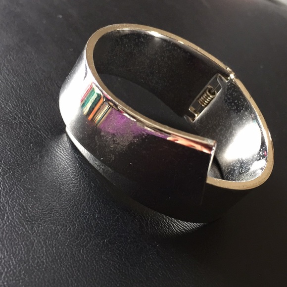 Silver expandable bracelet - Picture 3 of 6